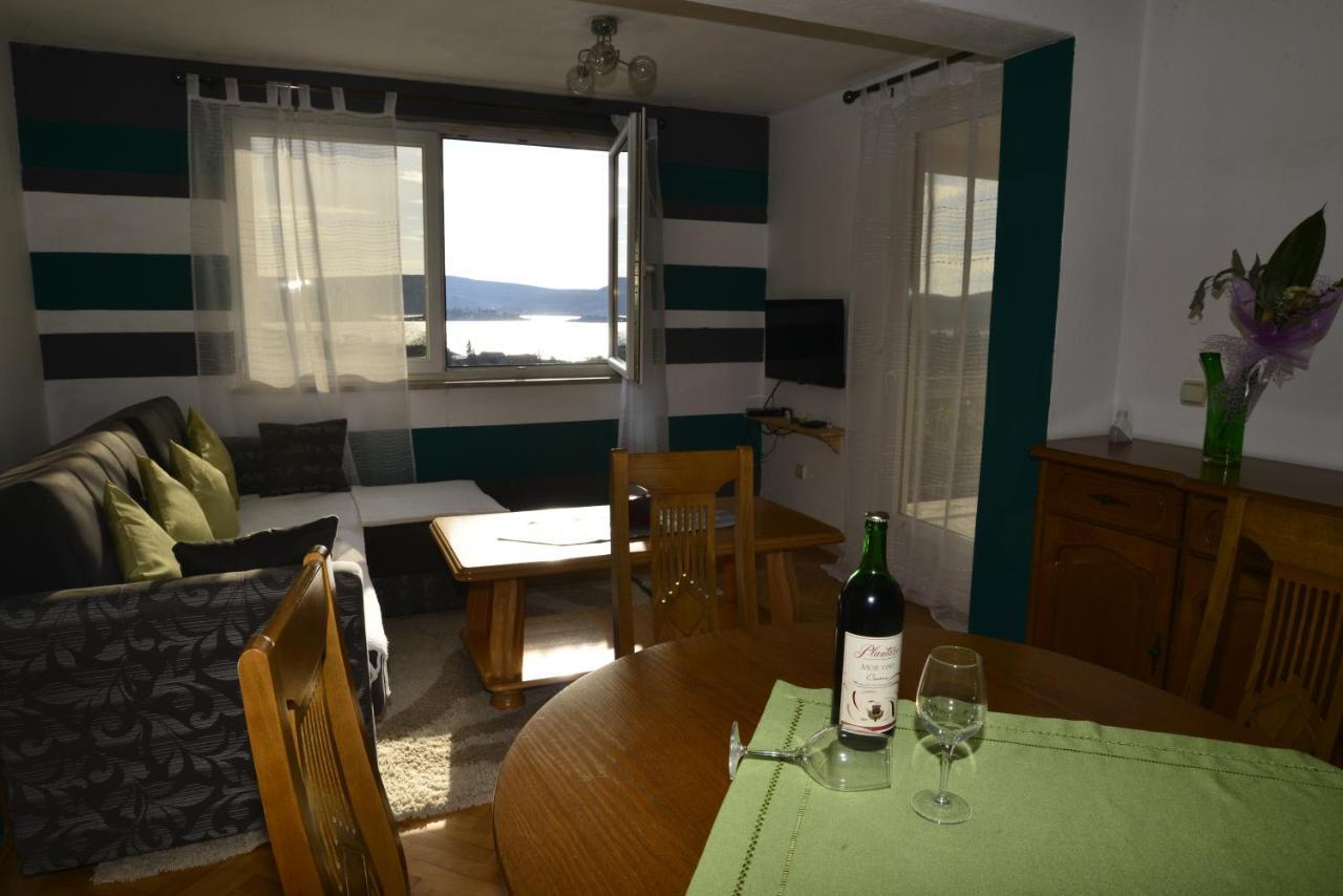 House Sarovic Apartment Tivat Bagian luar foto