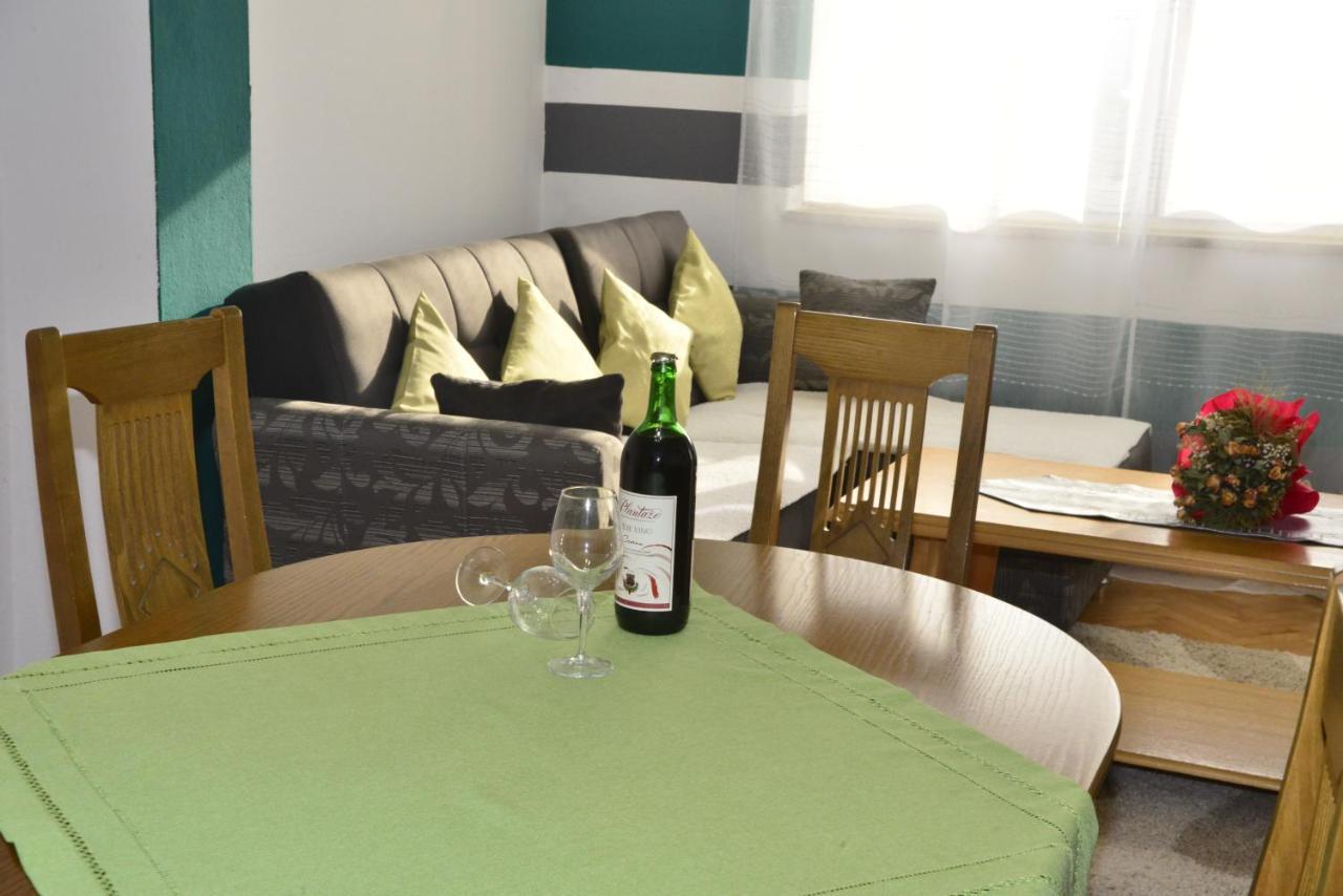 House Sarovic Apartment Tivat Bagian luar foto